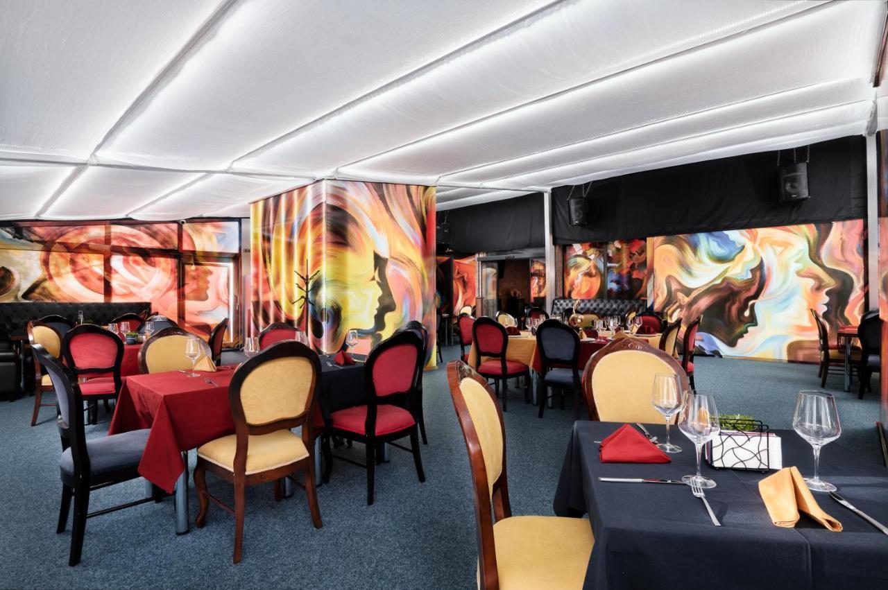 Art Magus Hotel Sofia Luaran gambar
